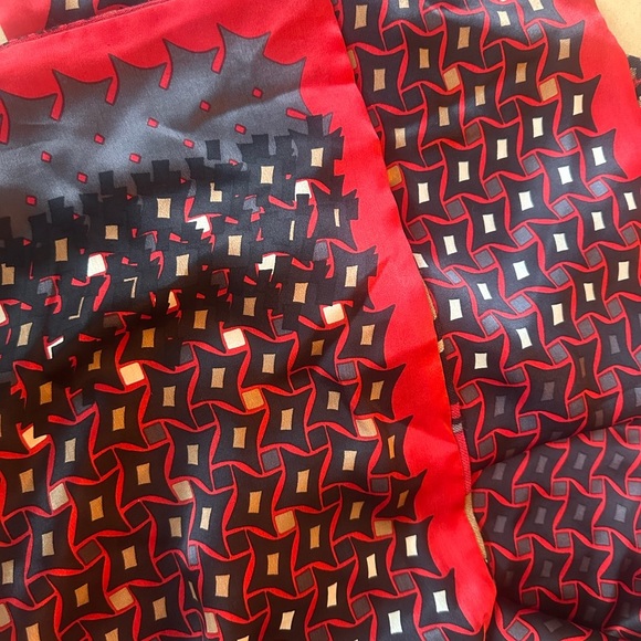 Mayerline Brussels Reversible Eool & Silk Scarf | 68”x12” | Red Grey Cream - Picture 7 of 7